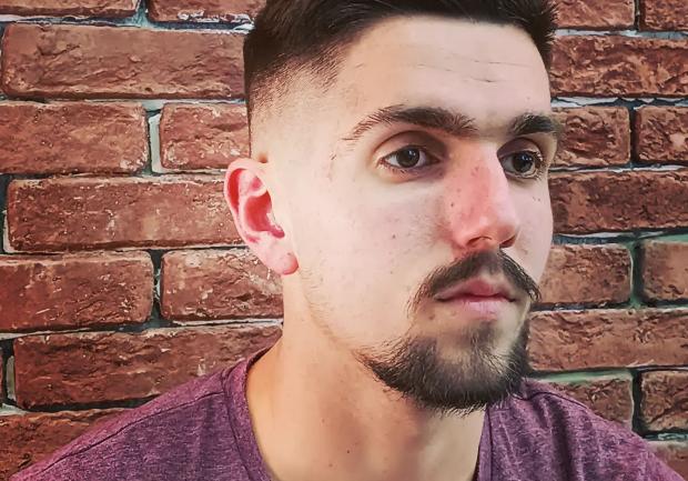 Dragons Barbershop κούρεμα 1