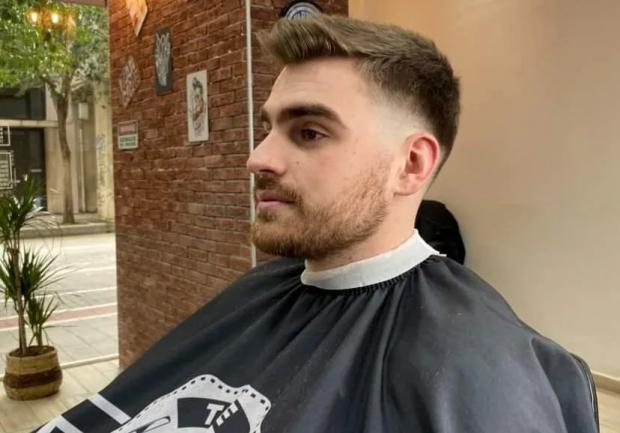 Dragons Barbershop κούρεμα 3