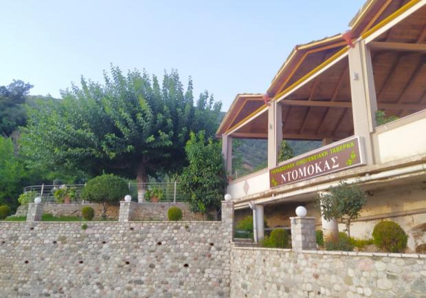 Ντομόκας | Ταβέρνα Πλατανόβρυση στην Πάτρα